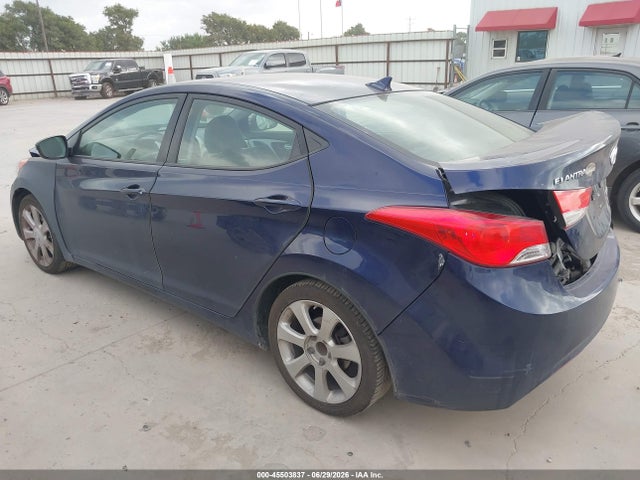 2013 Hyundai ELANTRA LIMITED photo 3
