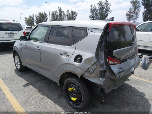 2022 KIA SOUL LX photo 3