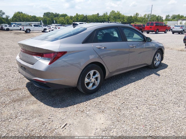 صورة 4 لـ 2023 Hyundai ELANTRA SE