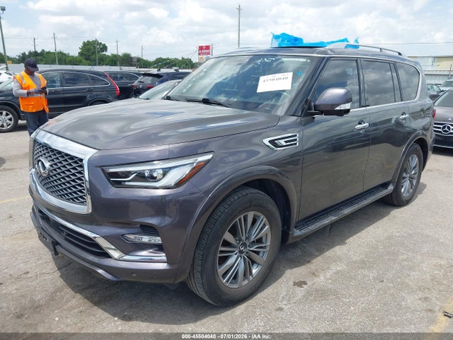 2022 INFINITI QX80 LUXE AWD 2