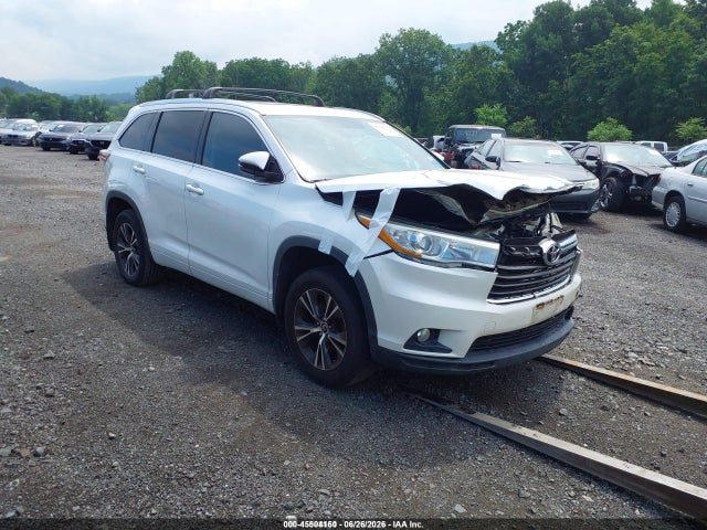 2016 TOYOTA HIGHLANDE XLE V6
