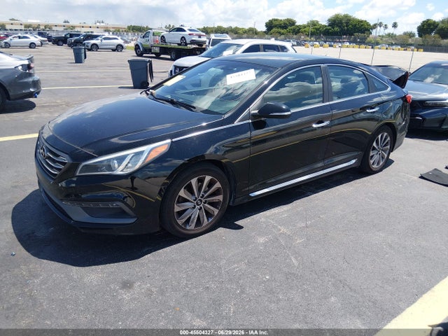 2015 Hyundai SONATA SPORT photo 2
