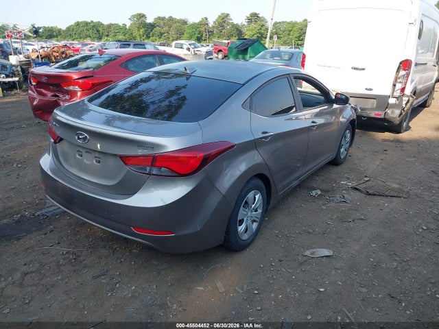 2016 Hyundai ELANTRA SE thumbnail 4