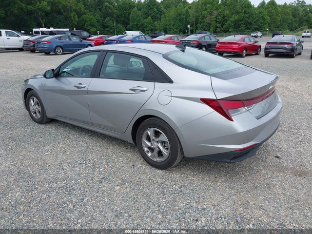 2021 Hyundai ELANTRA SE 照片 3