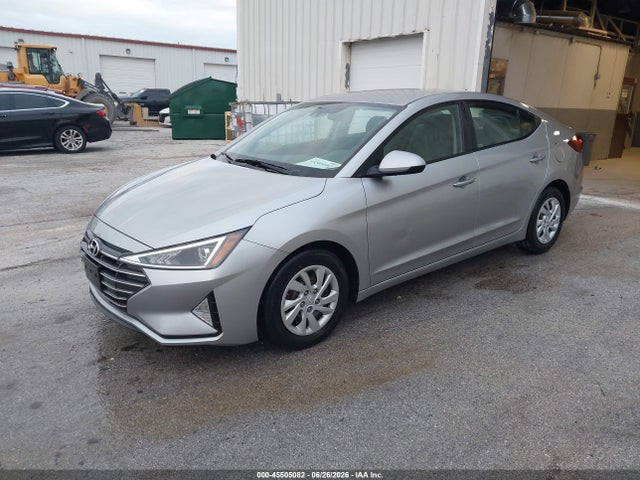 2020 Hyundai ELANTRA SE 照片 2