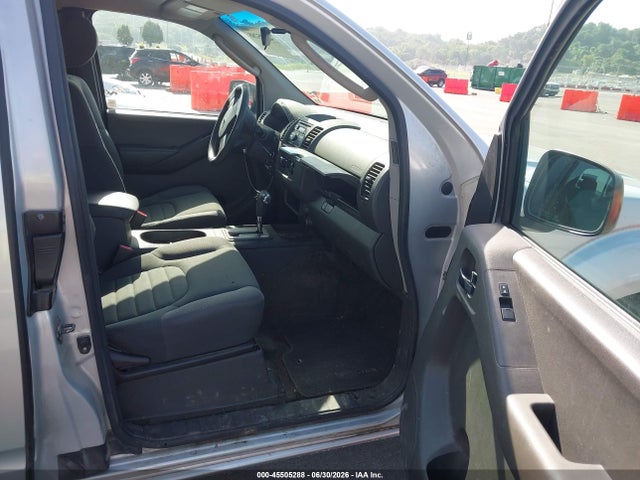2009 Nissan FRONTIER SE 照片 5
