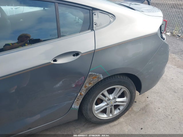 صورة 6 لـ 2017 Chevrolet CRUZE LT AUTO