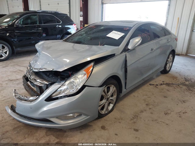 2013 Hyundai SONATA LIMITED 照片 2