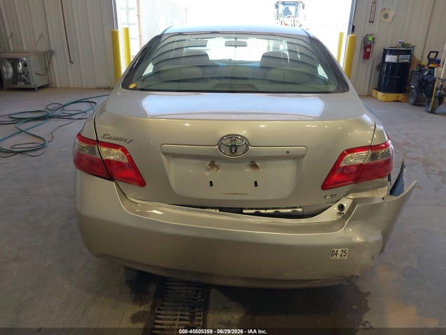 2009 Toyota CAMRY LE photo 6