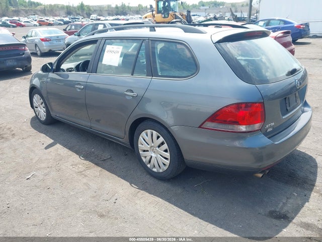 صورة 3 لـ 2013 Volkswagen JETTA SPORTWAGEN 2.5L S