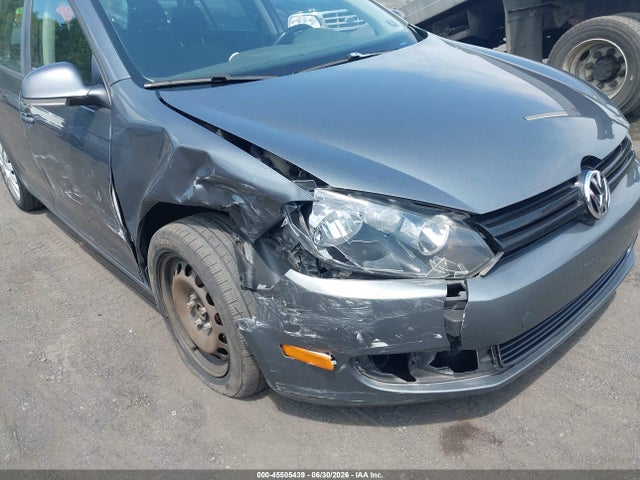 صورة 6 لـ 2013 Volkswagen JETTA SPORTWAGEN 2.5L S
