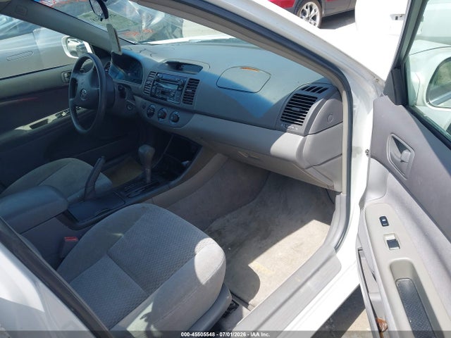 2003 Toyota CAMRY LE 照片 5