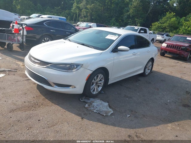 2015 Chrysler 200 LIMITED 照片 2