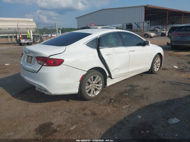 2015 Chrysler 200 LIMITED 照片 4