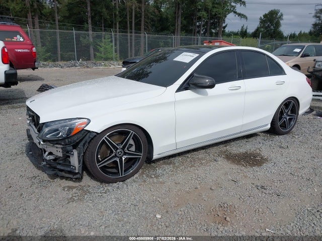 صورة 2 لـ 2016 Mercedes-BENZ C 300 4MATIC