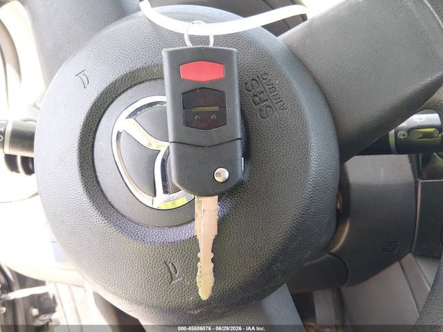 2012 Mazda MAZDA2 SPORT — миниатюра 11