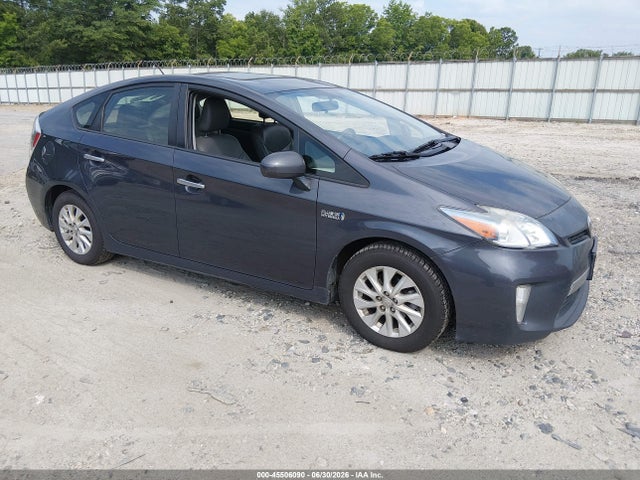 2013 TOYOTA PRIUS 