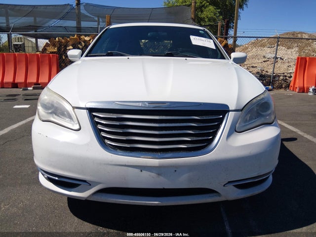 2013 Chrysler 200 TOURING — миниатюра 12