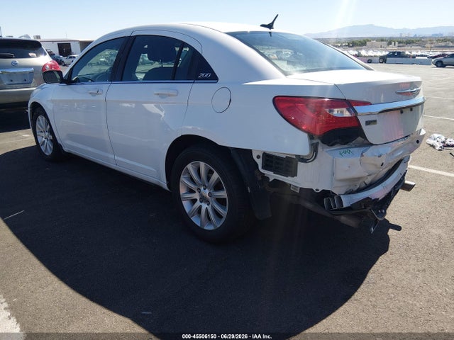 2013 Chrysler 200 TOURING 照片 3