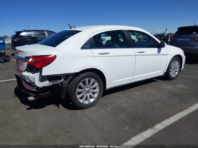 2013 Chrysler 200 TOURING 照片 4