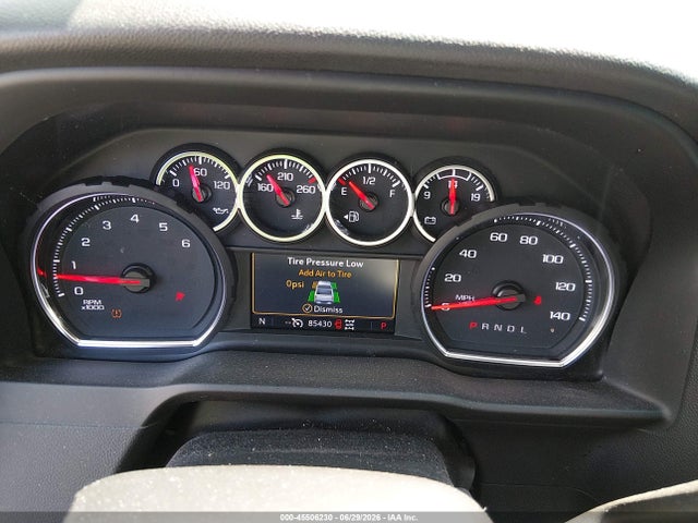 صورة 7 لـ 2021 Chevrolet SILVERADO 1500 4WD SHORT BED RST