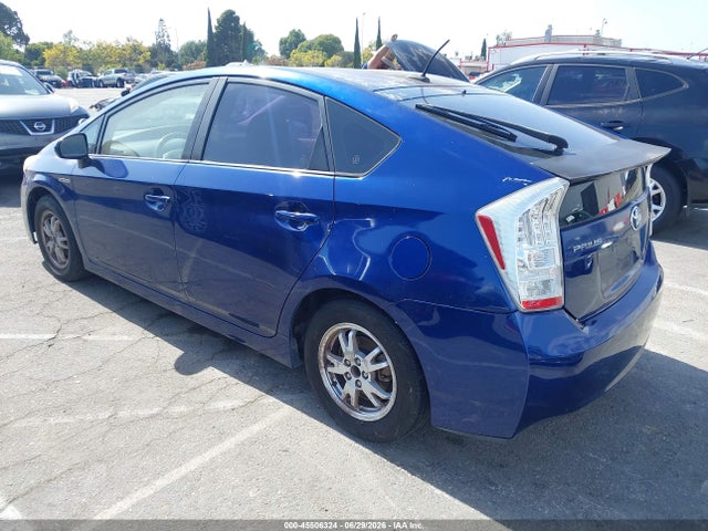 2011 Toyota PRIUS FOUR — фото 3