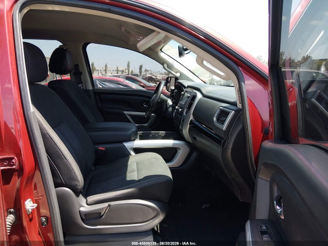 صورة 5 لـ 2018 Nissan TITAN SV