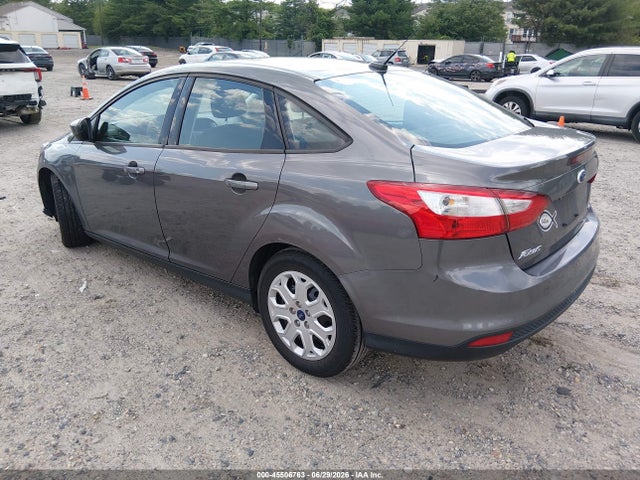 2012 FORD FOCUS SE photo 3
