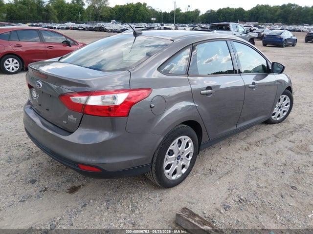 2012 FORD FOCUS SE photo 4