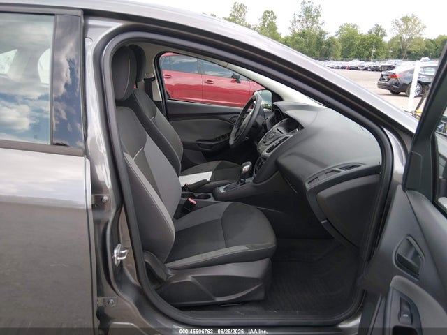 2012 FORD FOCUS SE photo 5