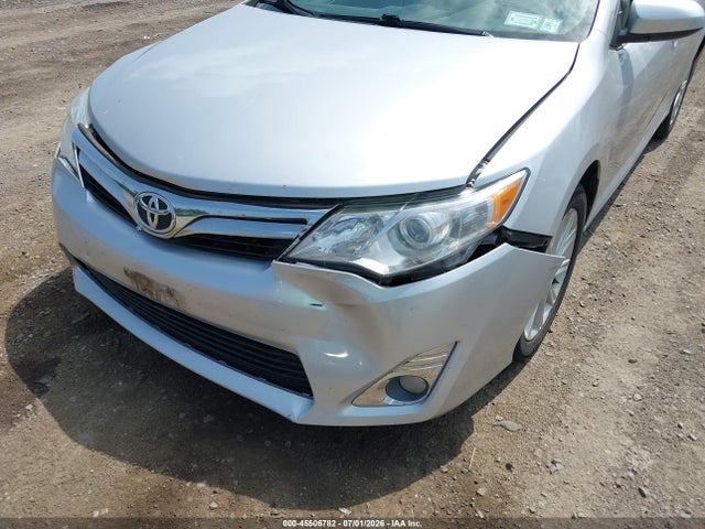 2013 Toyota CAMRY XLE photo 6