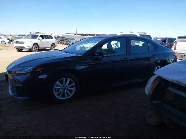 2025 Toyota CAMRY LE thumbnail 14