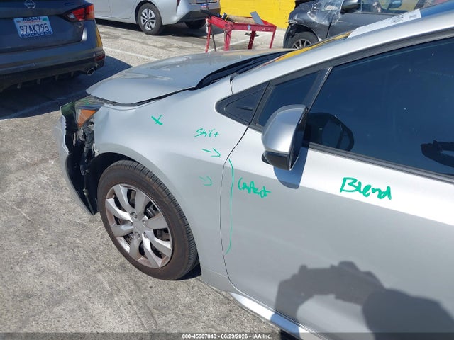 صورة مصغرة 18 لـ 2021 Toyota COROLLA LE