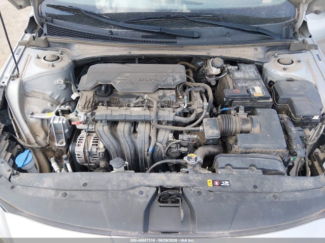 صورة 10 لـ 2021 Hyundai ELANTRA SE