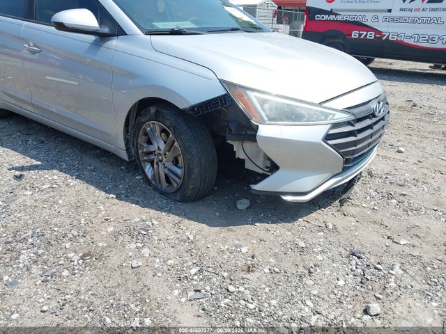 صورة 6 لـ 2019 Hyundai ELANTRA SEL