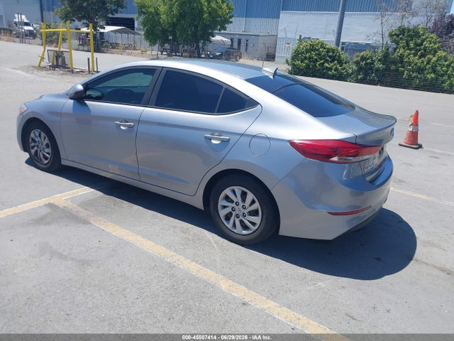 2017 Hyundai ELANTRA SE photo 3