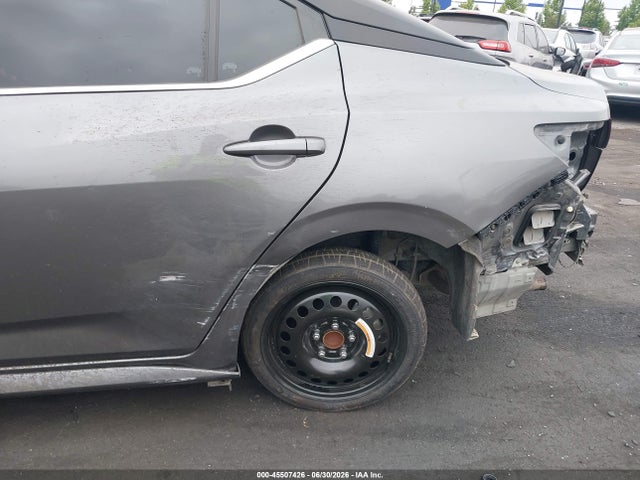صورة 6 لـ 2022 Nissan SENTRA SR XTRONIC CVT