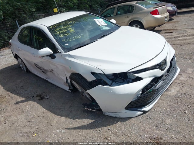 2018 TOYOTA CAMRY LE