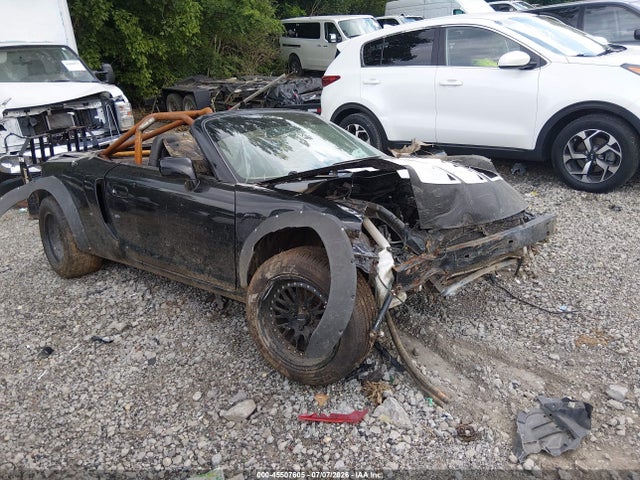 2000 TOYOTA MR2 