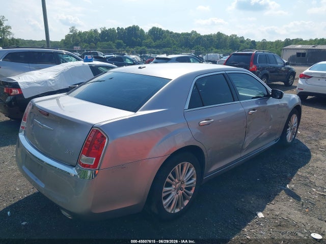 صورة 4 لـ 2014 Chrysler 300
