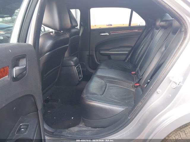 صورة 8 لـ 2014 Chrysler 300