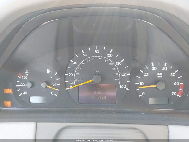 صورة 7 لـ 2002 Mercedes-BENZ E 320 4M