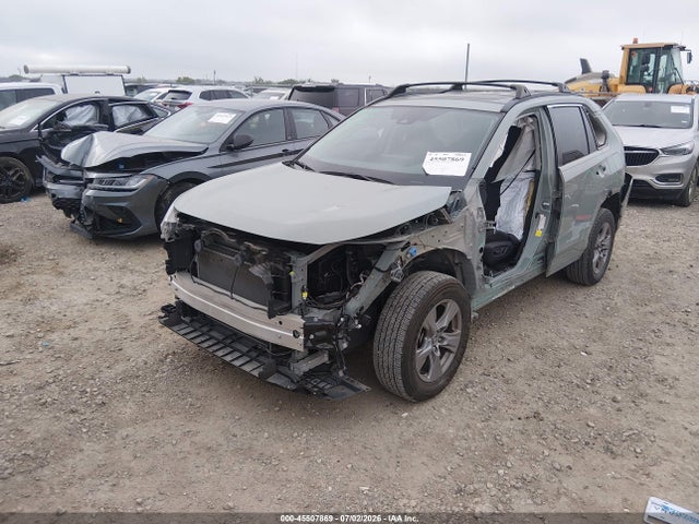 2023 TOYOTA RAV4 XLE 2