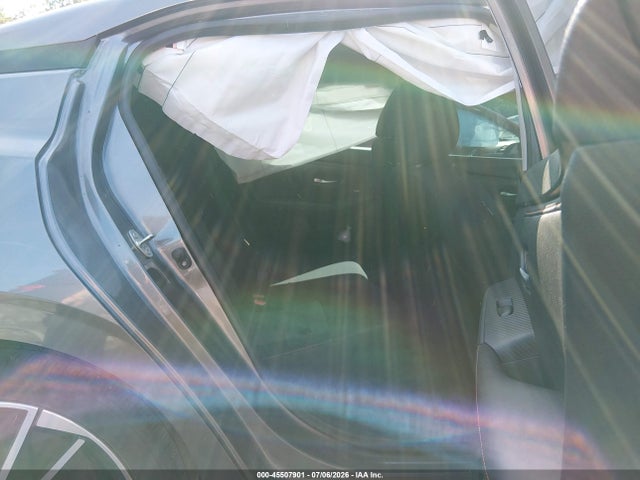 صورة 8 لـ 2025 Nissan SENTRA SR