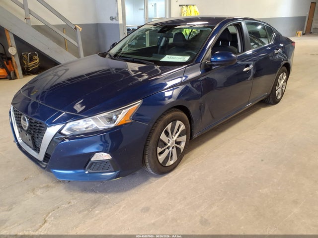 2021 Nissan ALTIMA S FWD photo 2