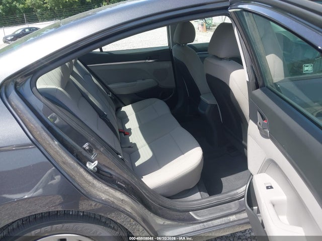 صورة 8 لـ 2020 Hyundai ELANTRA SE