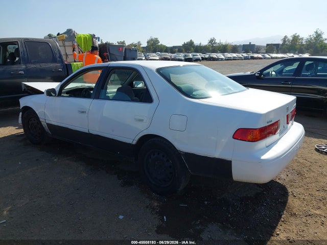 صورة 3 لـ 2001 Toyota CAMRY LE