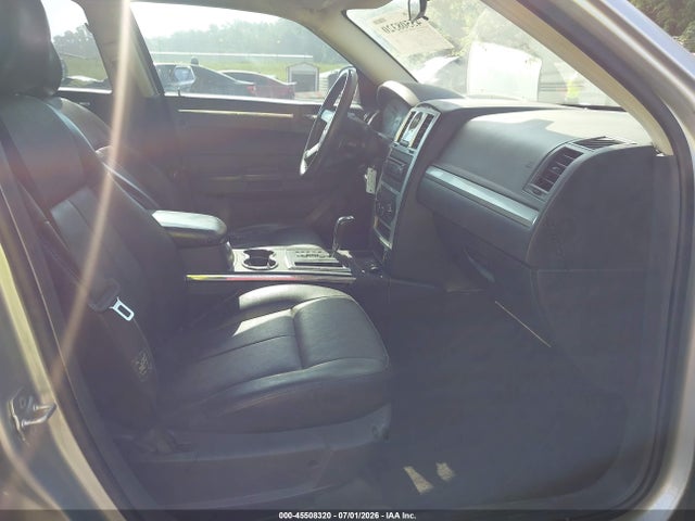 2010 Chrysler 300 TOURING/SIGNATURE SERIES/EXECUTIVE SERIES — фото 5