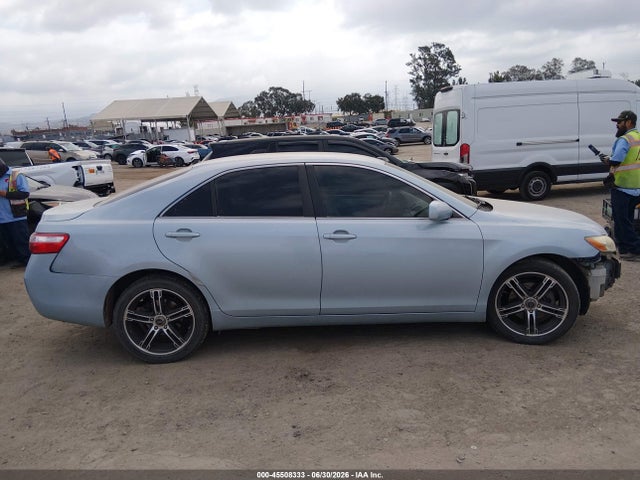 2009 Toyota CAMRY LE thumbnail 14