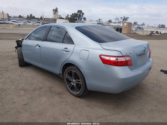 2009 Toyota CAMRY LE photo 3